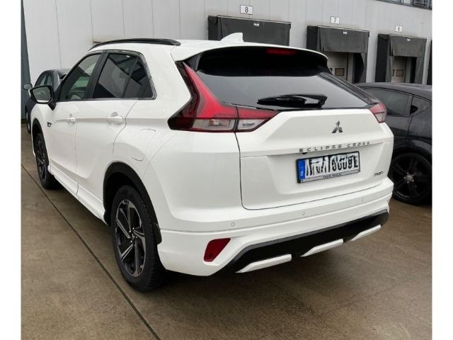 Mitsubishi Eclipse Cross Plus Select Black Hybrid 4WD 2.4 M