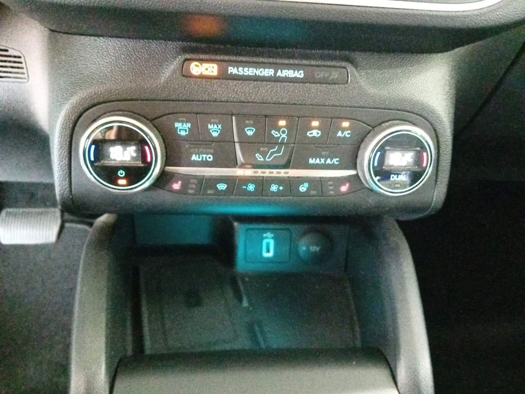 Ford Focus Turnier 1.5 EcoBlue - Samsaru's Car Outlet
