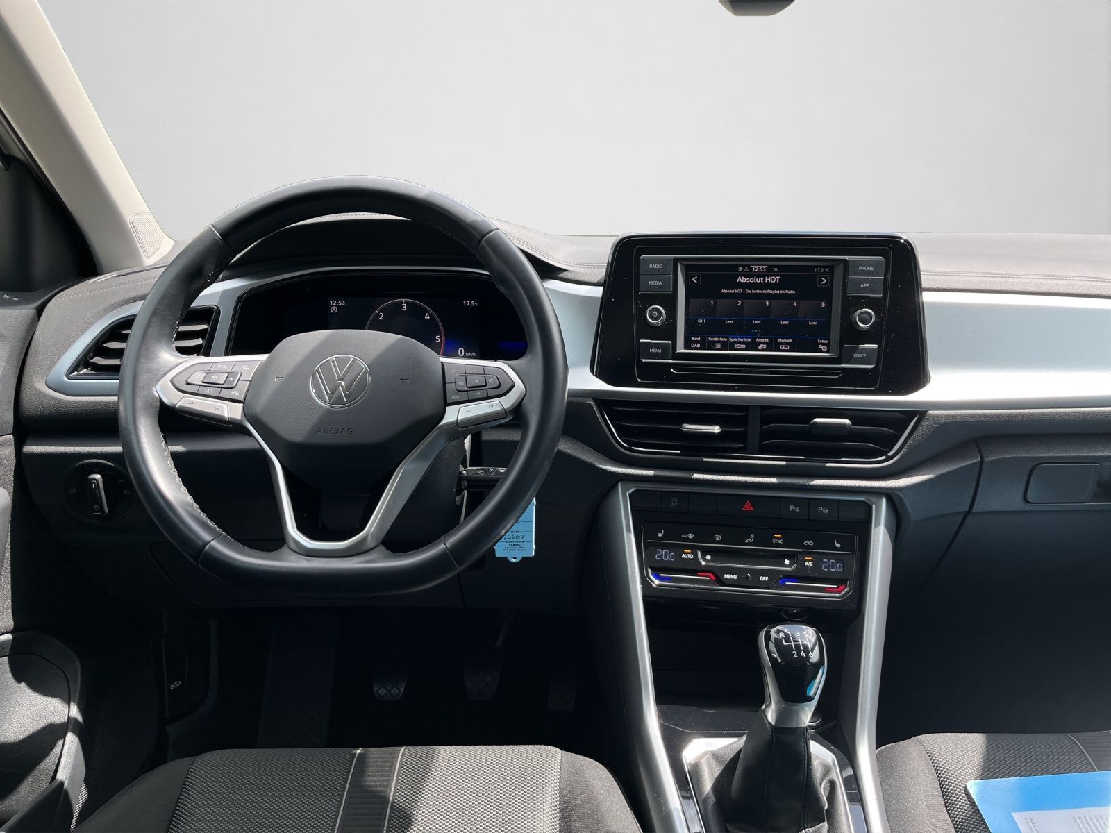 Volkswagen T-ROC Life 2.0 TDI - Samsaru's Car Outlet