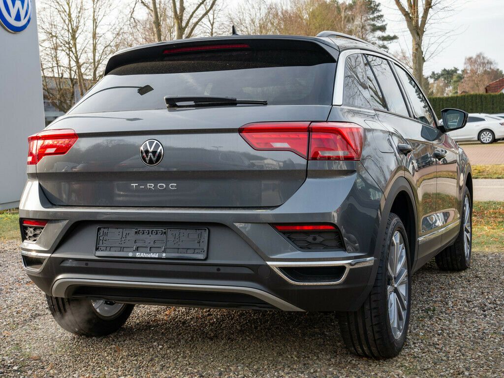 Volkswagen T-Roc 1.5 TSI Active - Samsaru's Car Outlet