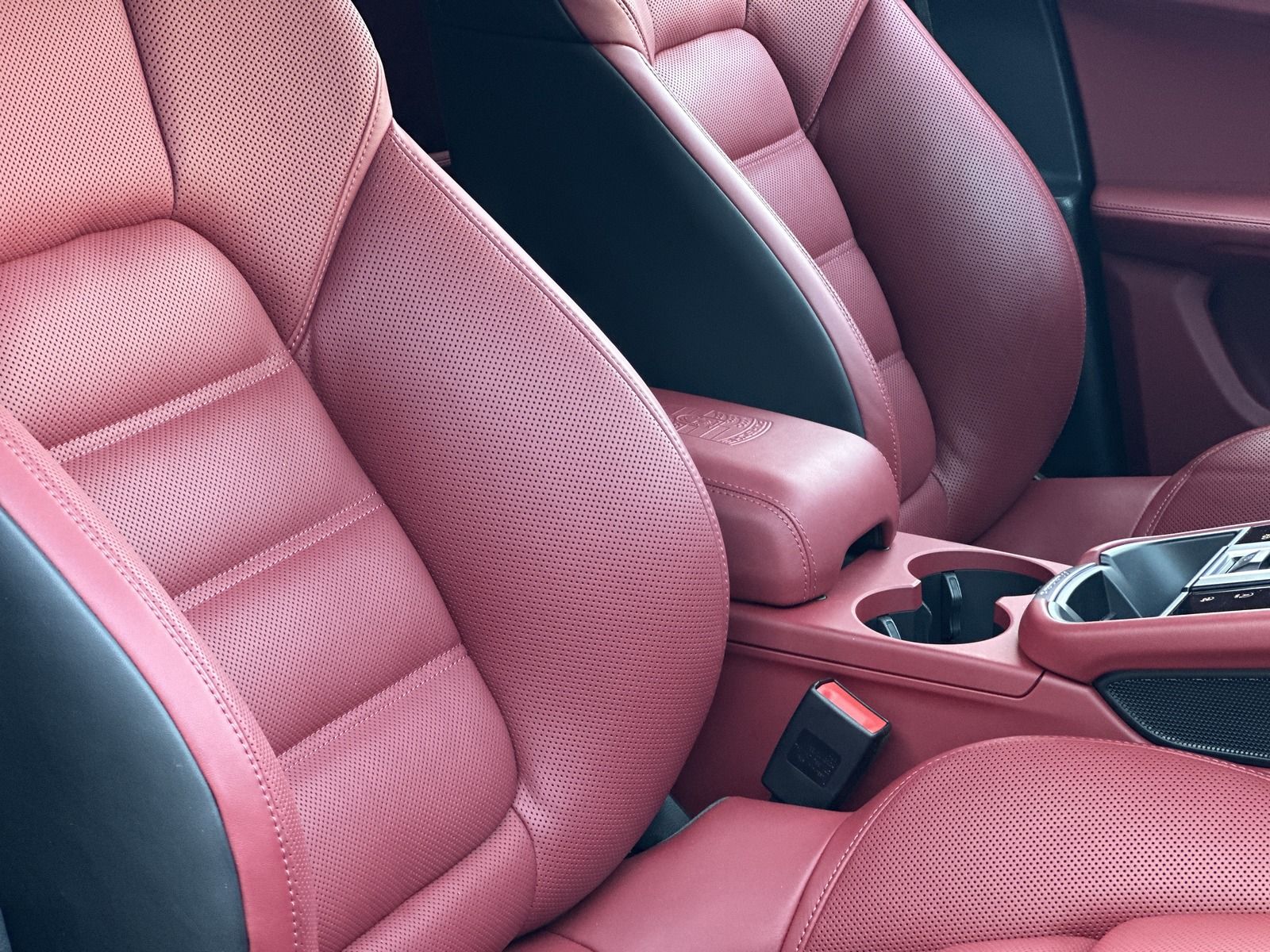 Porsche Macan T SPORTABGAS*21 EXCLUSIVE - Samsaru's Car Outlet