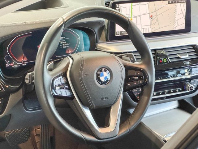 BMW 520 d xDrive Touring Luxury Line HUD+AHK+Memory
