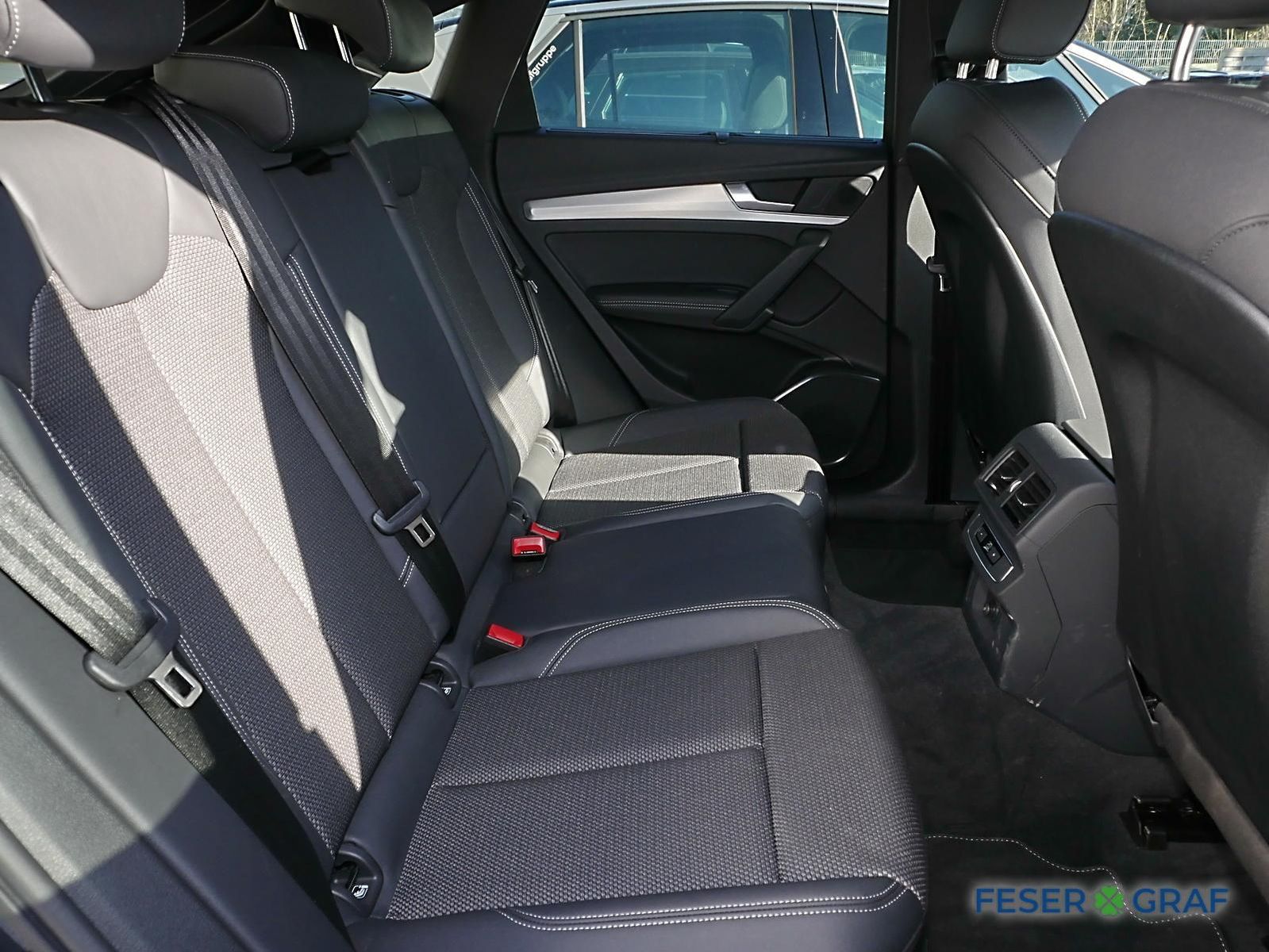 Audi Q5 Sportback 40 TDI quattro S line - Samsaru's Car Outlet