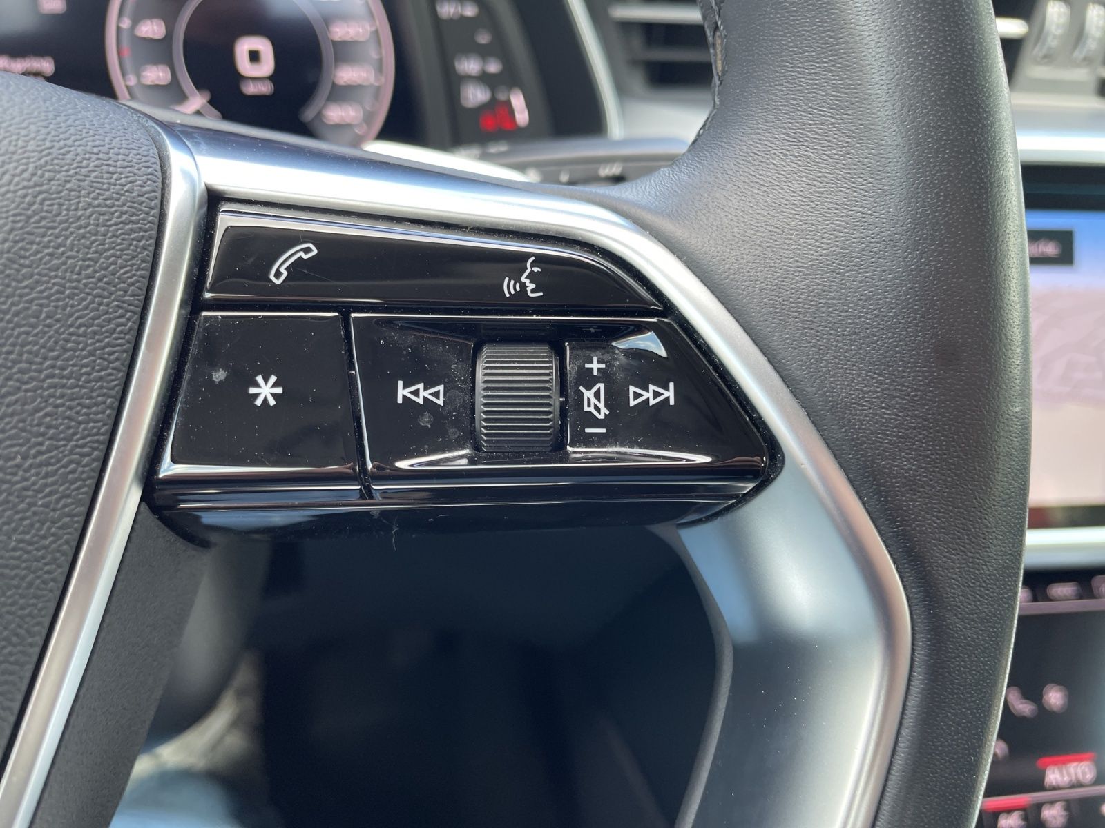 Audi A6 Limousine 50 TFSI e S tronic quattro - Samsaru's Car Outlet