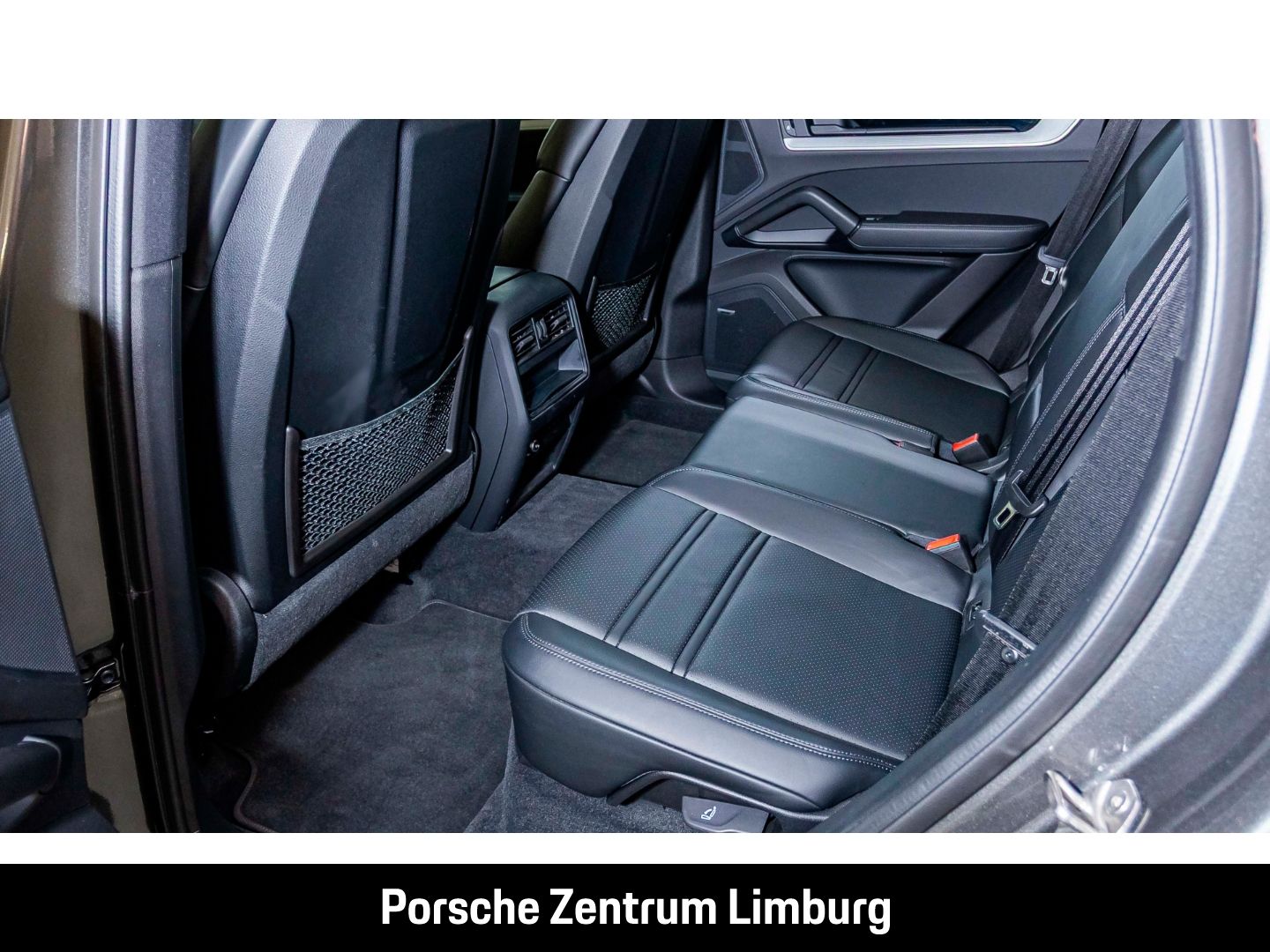 Porsche Cayenne E-Hybrid InnoDrive BOSE Luftfederung LED