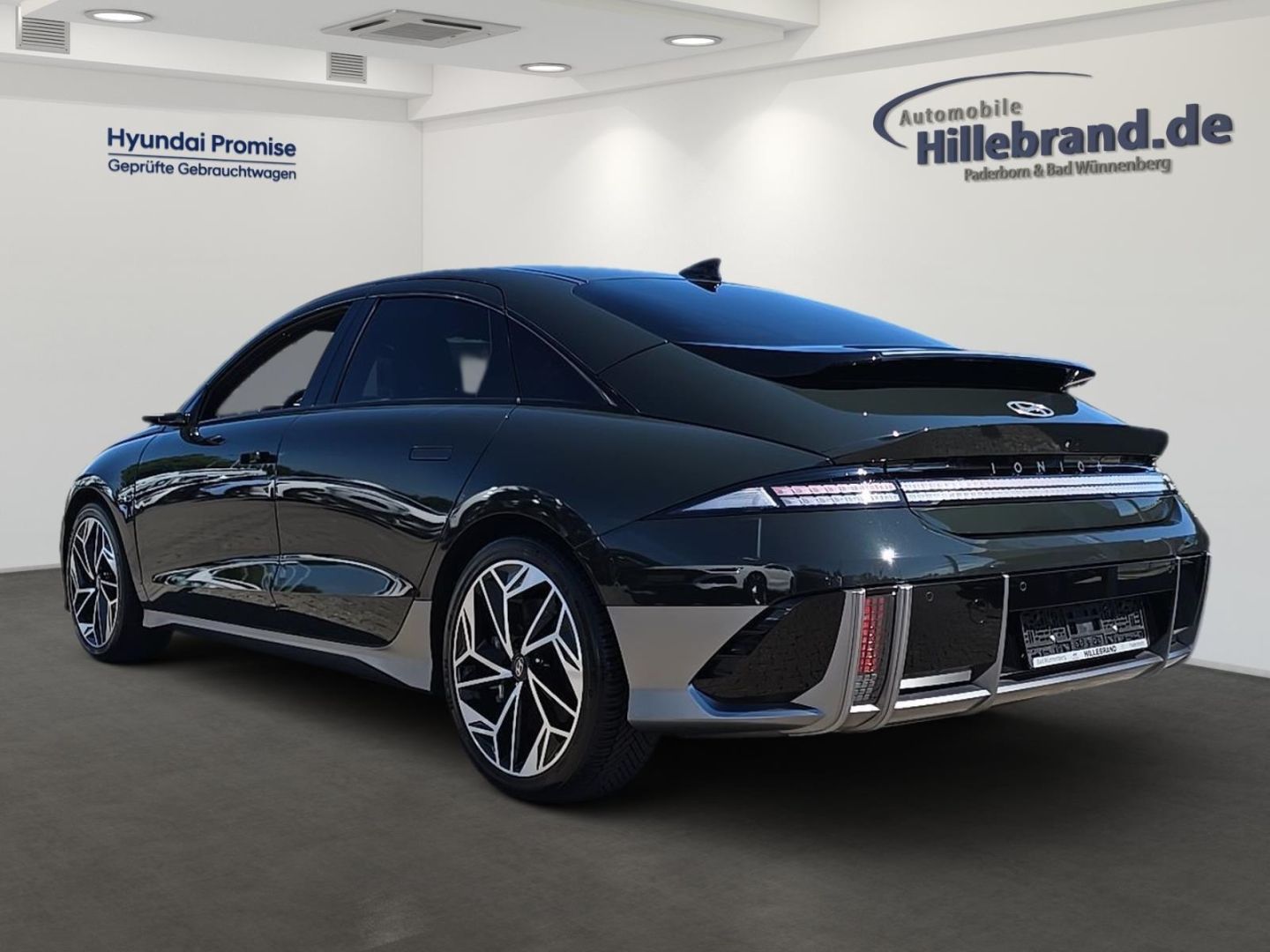 Hyundai IONIQ 6 Uniq Elektro 4WD 77 HUD StandHZG Navi Le