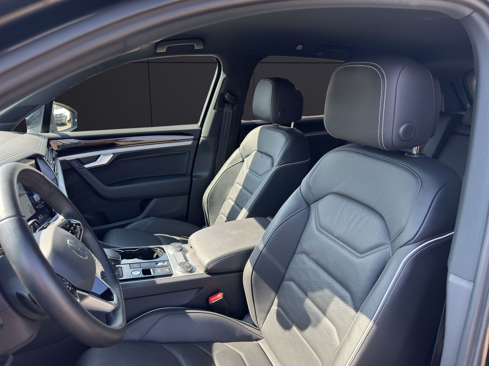 Volkswagen Touareg Elegance TDI 4M - Samsaru's Car Outlet