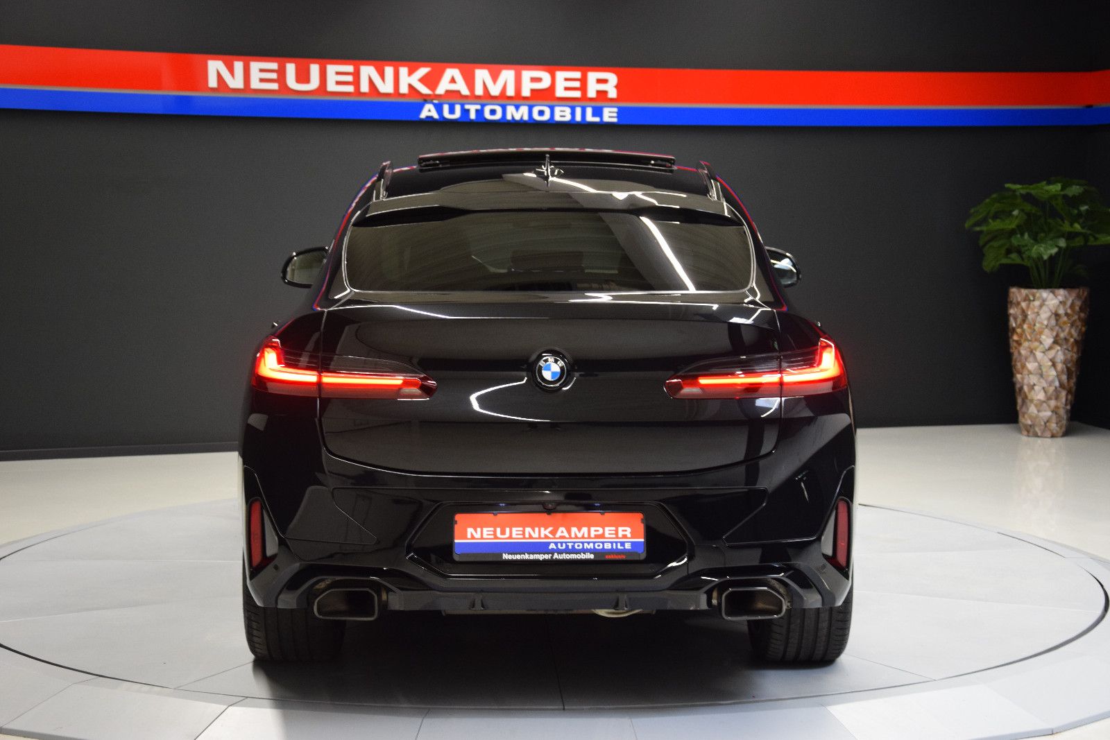 BMW X4 xDrive 30 d M Sport ACC Pano Leder AHK STHZ