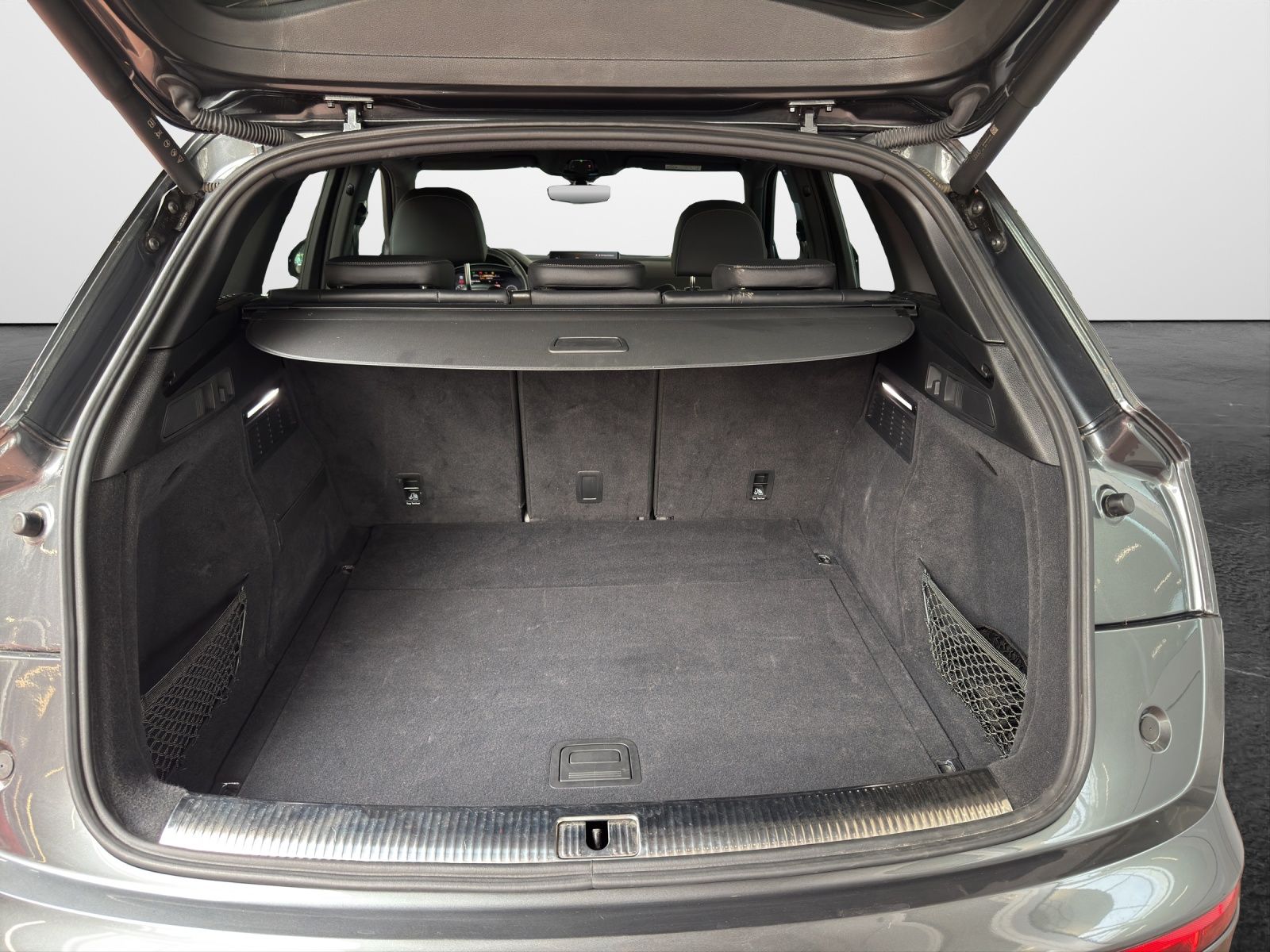 Audi Q5 40 TDI quattro S line Competition OLED