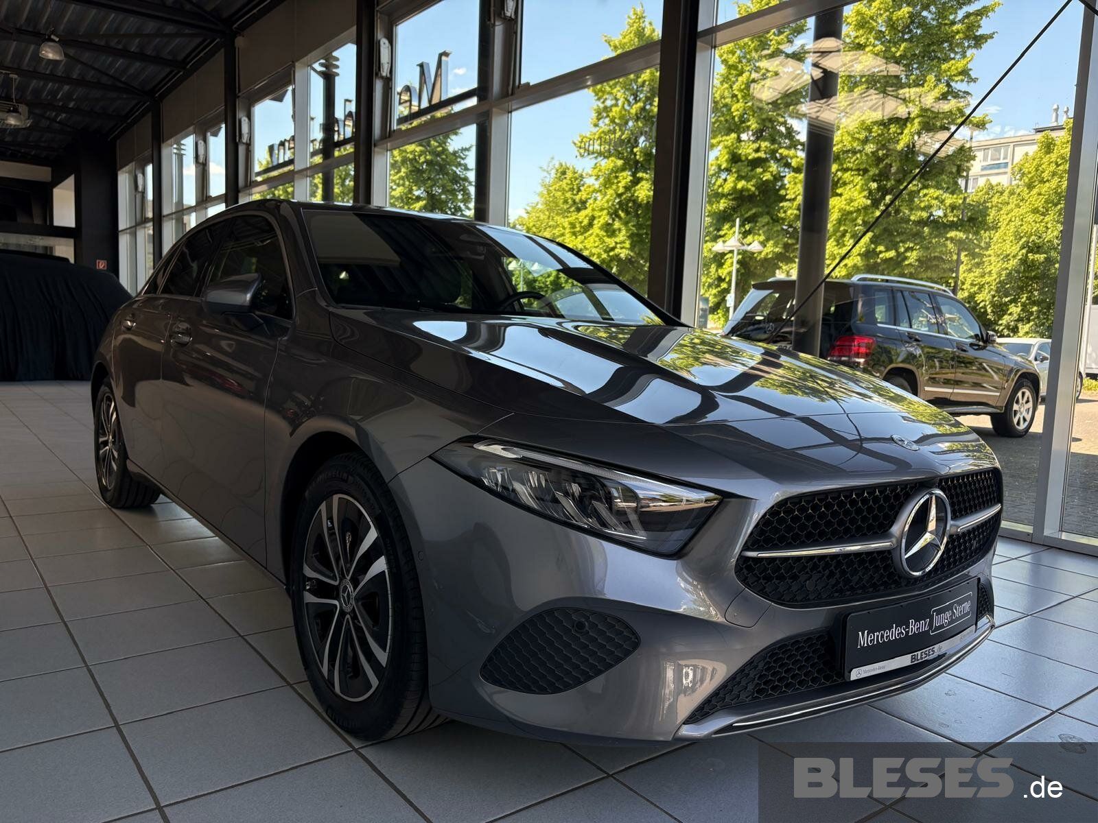 Mercedes-Benz A 200 Progressive - Samsaru's Car Outlet