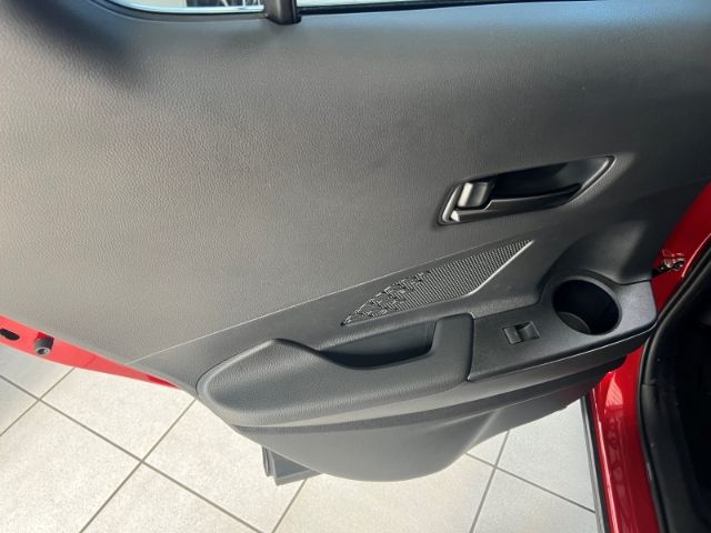 Toyota C-HR Hybrid FWD - Samsaru's Car Outlet