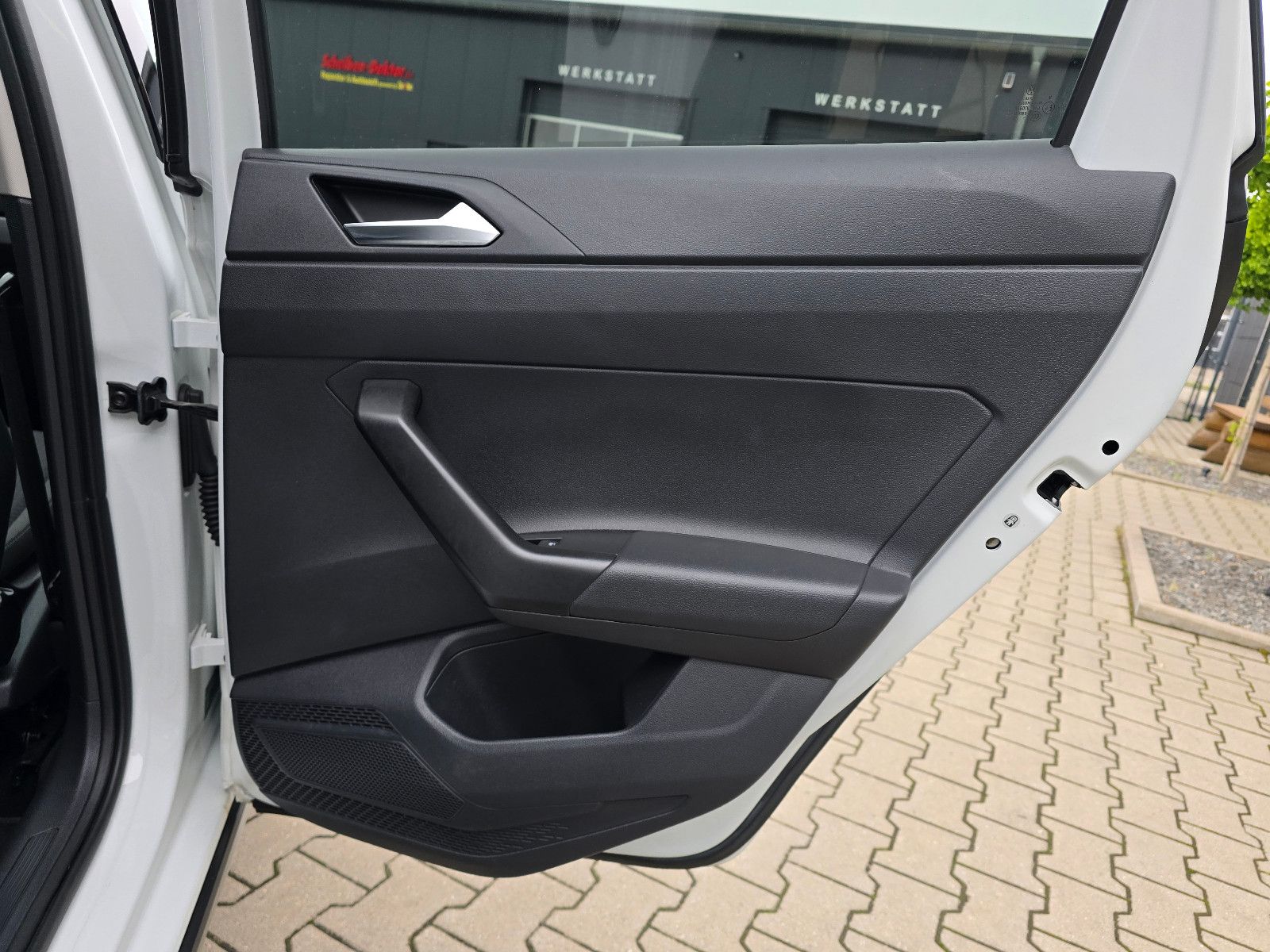 Volkswagen Taigo 1.0TSI DSG Life - Samsaru's Car Outlet