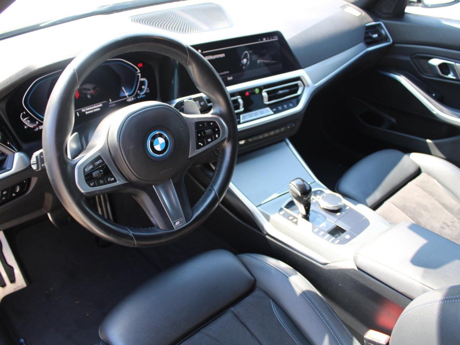 BMW 320e Touring - Samsaru's Car Outlet