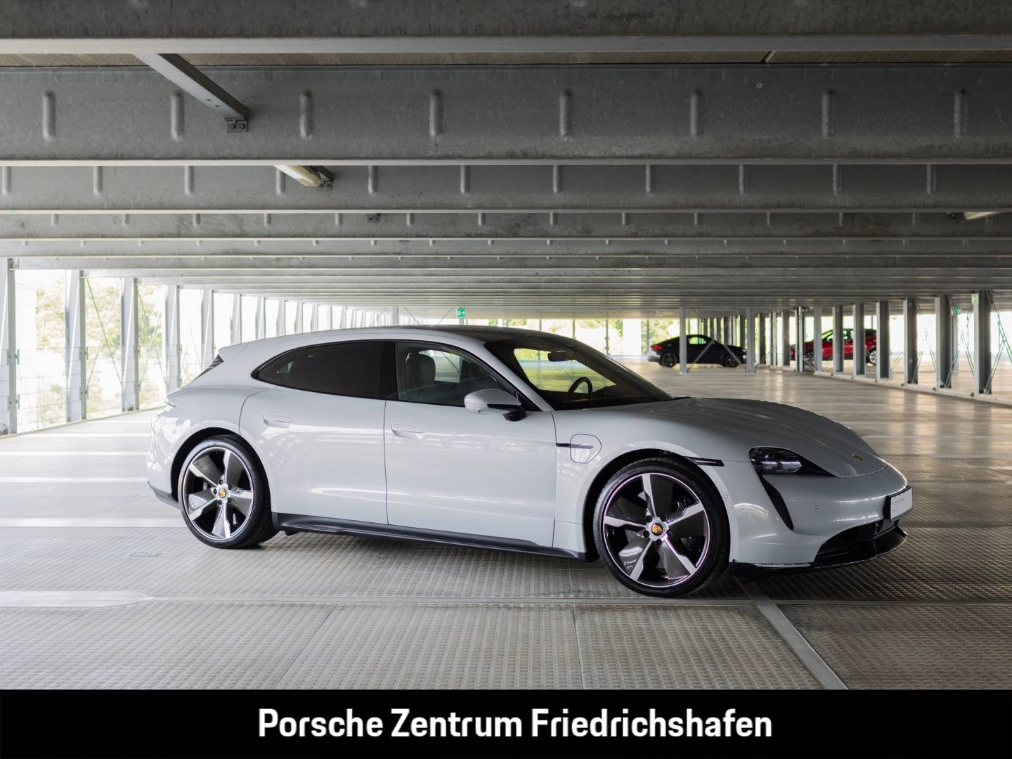 Porsche Taycan Turbo S Sport Turismo Burmester InnoDrive