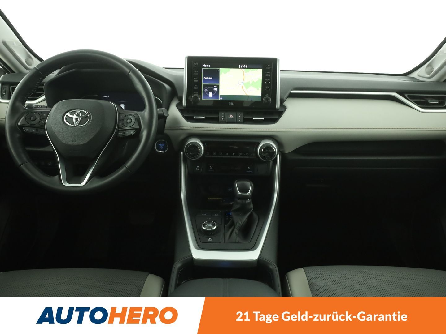 Toyota RAV 4 2.5 Hybrid 4x4 Lounge - Samsaru's Car Outlet