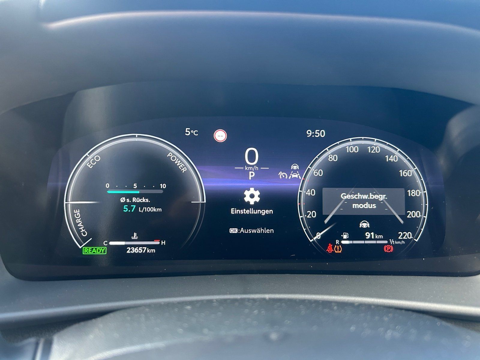 Toyota C-HR - 1.8 l Hybrid 4x2 Team D CVT 2xKlima ACC