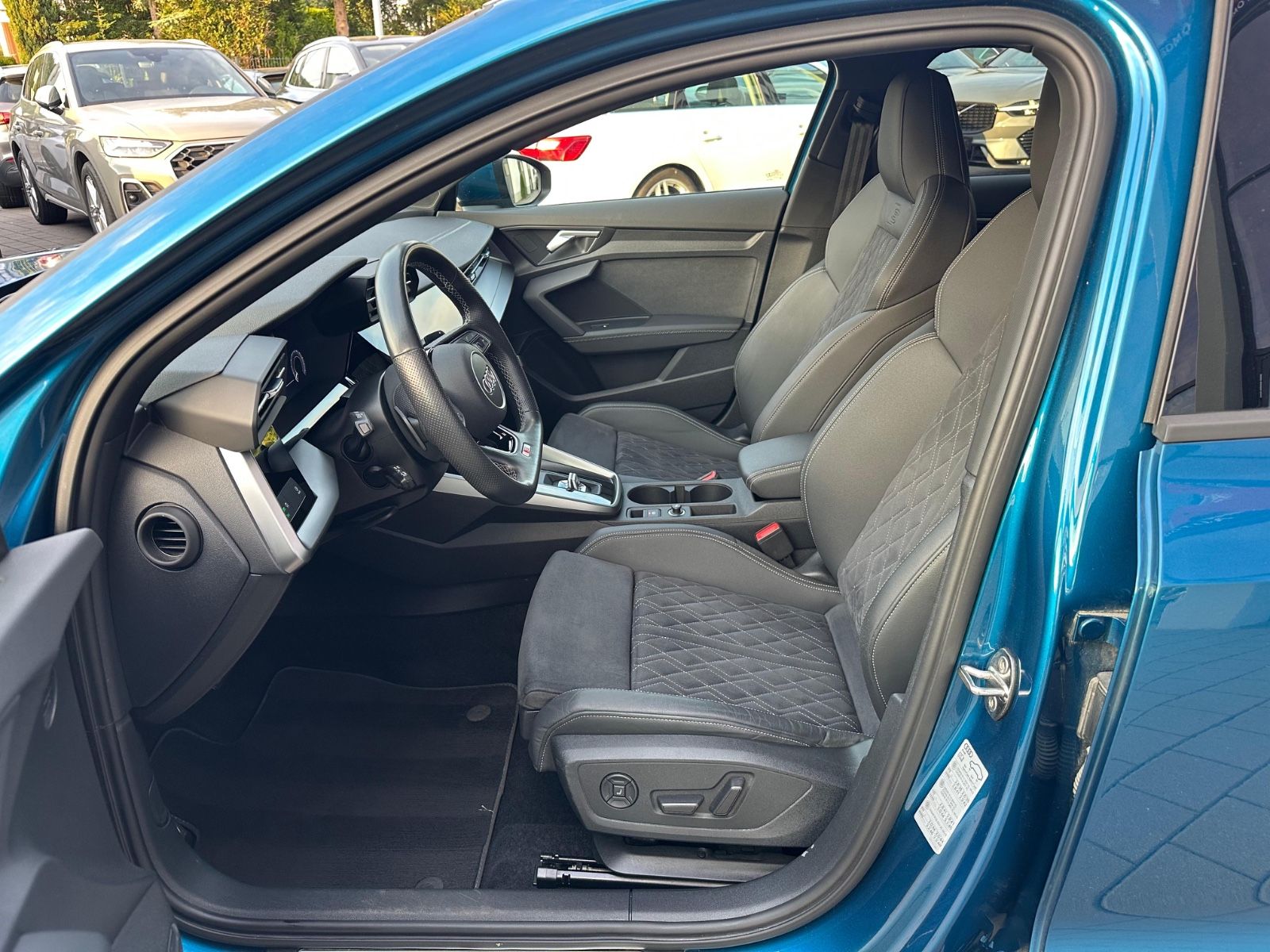 Audi A3 Sportback 40 TFSI e S line - Samsaru's Car Outlet