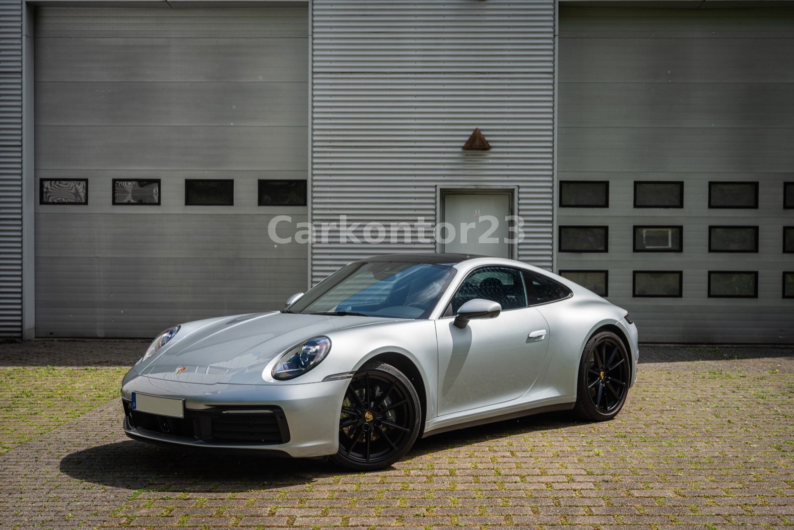 Porsche 992 Carrera - Samsaru's Car Outlet
