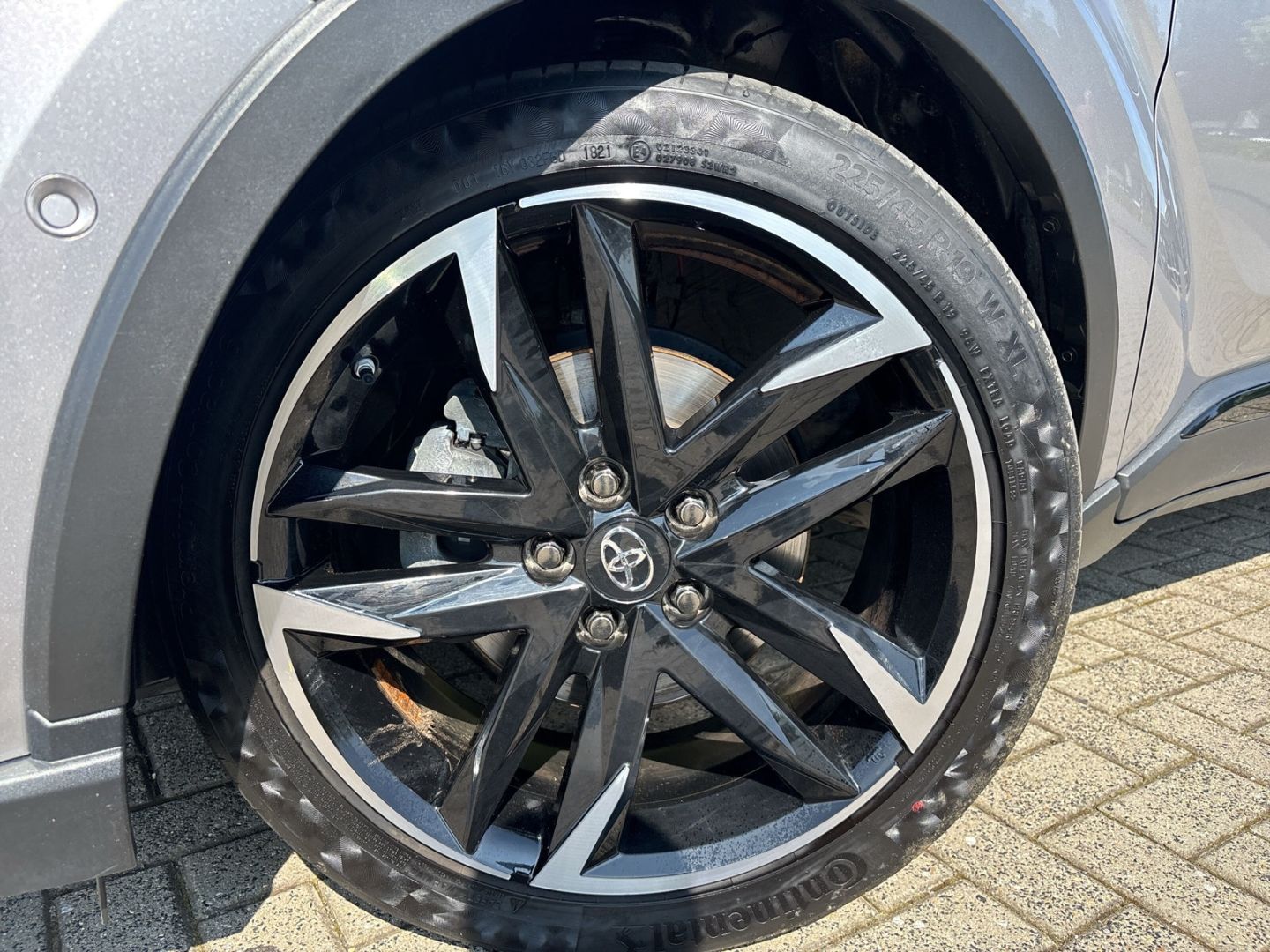 Toyota C-HR Hybrid GR Sport - Samsaru's Car Outlet