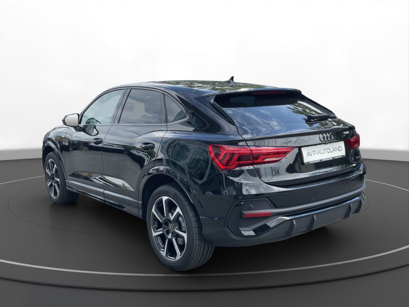 Audi Q3 Sportback 40 TDI quattro S line - Samsaru's Car Outlet