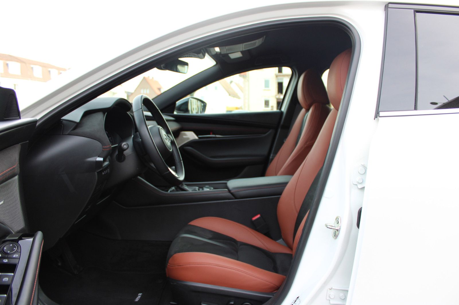 Mazda 3 e-SKYACTIV G Nagisa*BOSE*HUD*LED*KEYLESS*