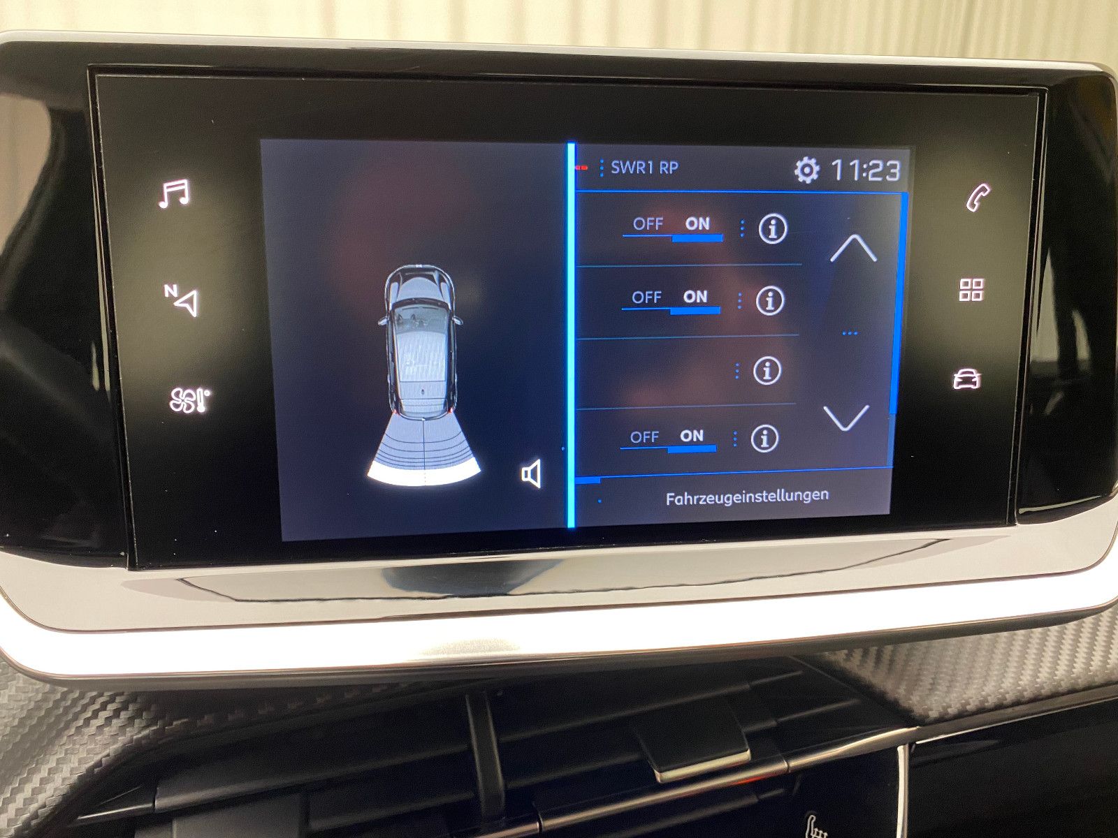 Peugeot 208 Active Pack 1.2 Automatik - Samsaru's Car Outlet