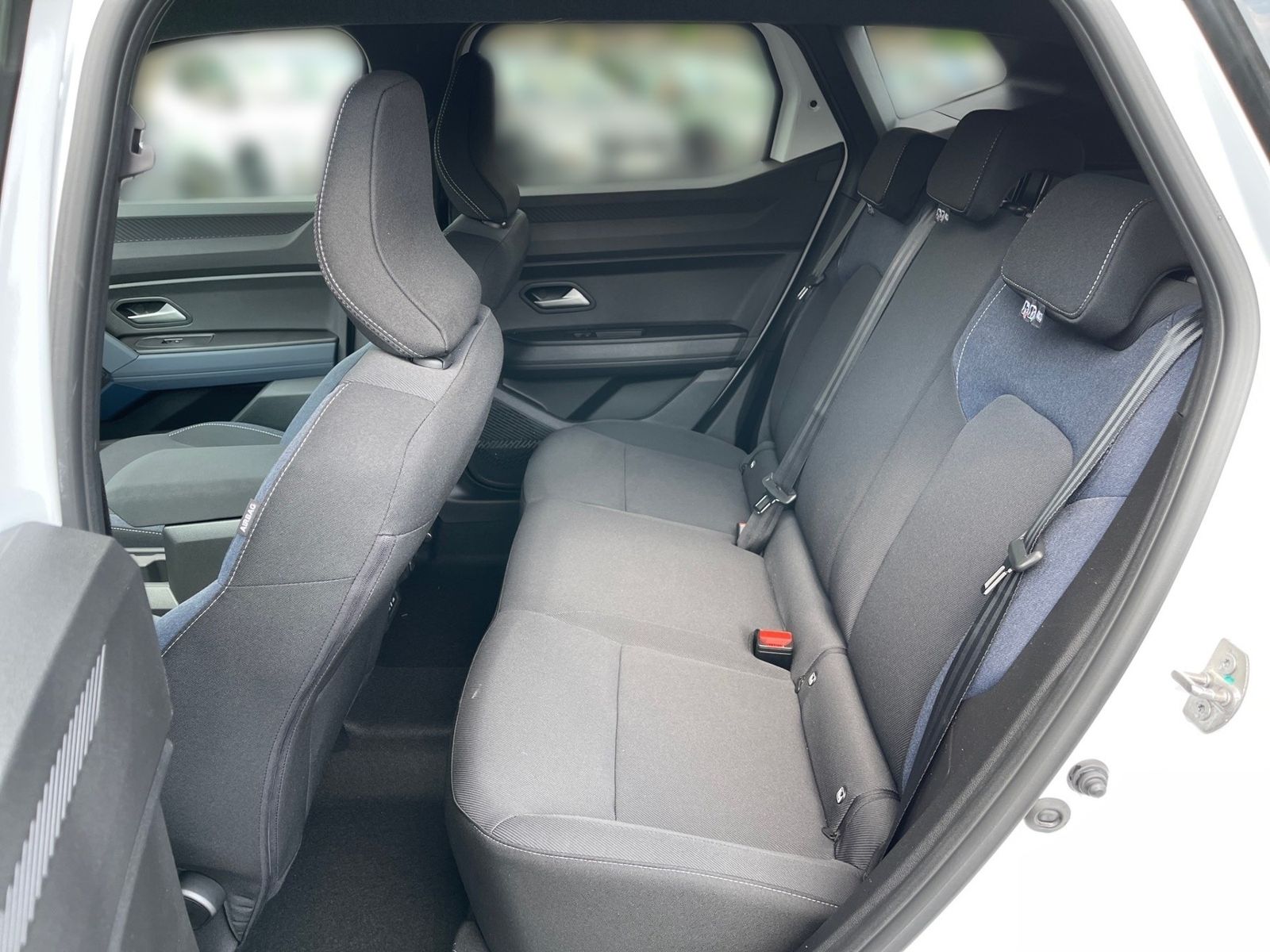 Dacia Duster TCe 130 - Samsaru's Car Outlet