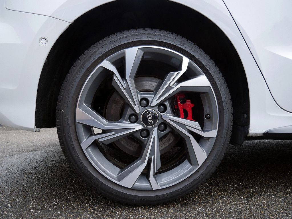 Audi A3 Sportback 40 TFSIe S-Line ACC+KAMERA+SHZ+LED+