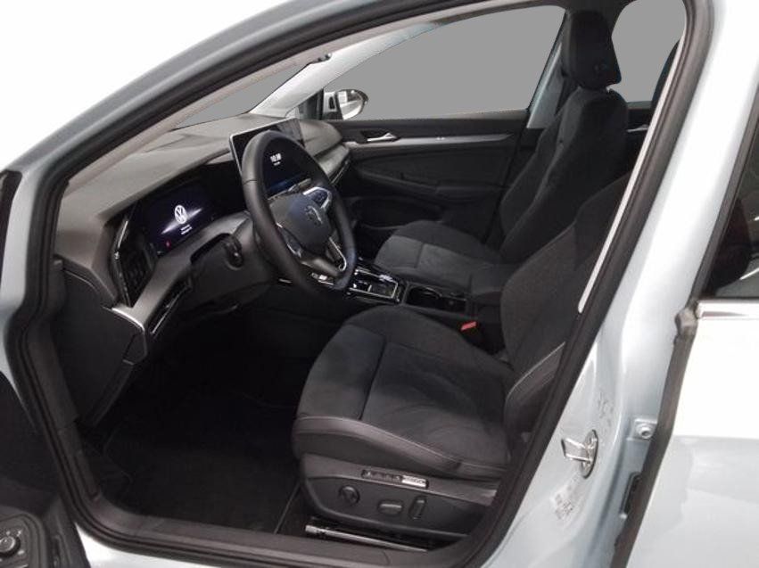Volkswagen Golf VIII Style 1.5 eHybrid DSG MATRIX+APP+NAVI