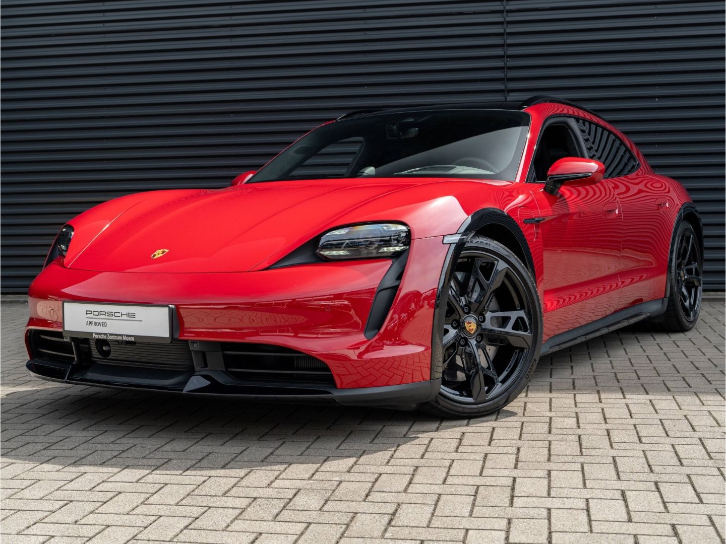 Porsche Taycan Turbo S Cross Turismo Burmester LED-PDLS