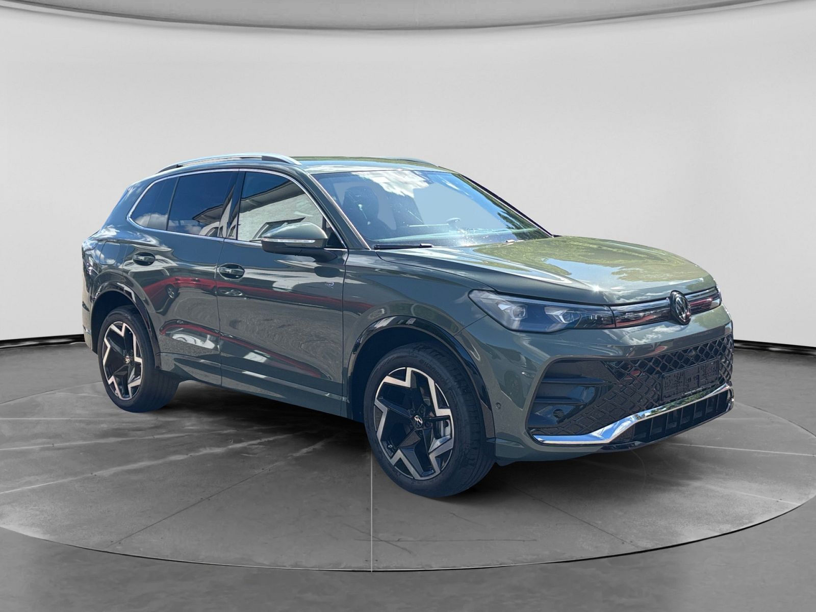 Volkswagen Tiguan R-Line 1.5 eHybrid +LEDER+AHK+HUD+