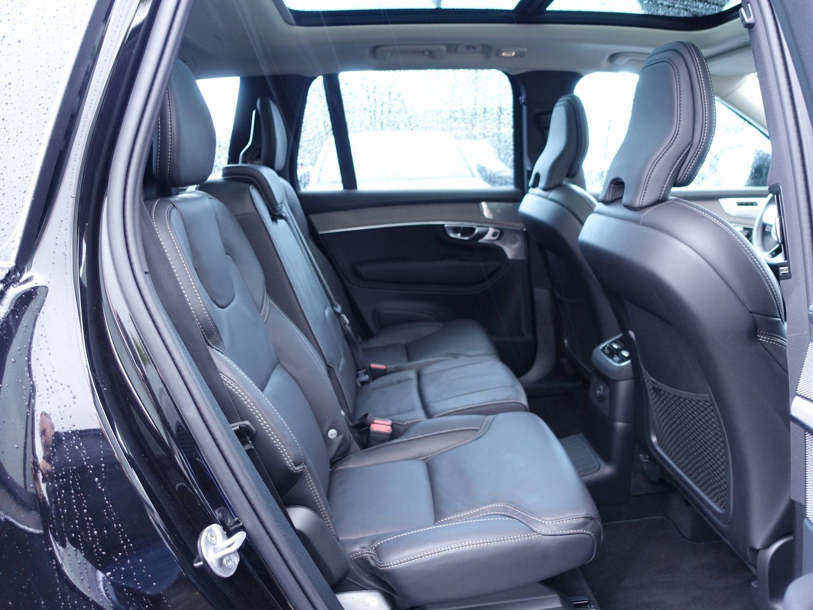 Volvo XC90 Plus Dark T8 AWD Plug-in Hybrid/B&W/Four-C