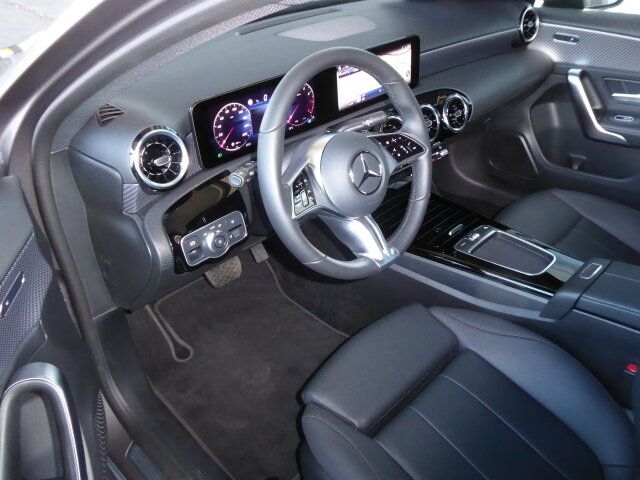 Mercedes-Benz A 200 Progressive - Samsaru's Car Outlet