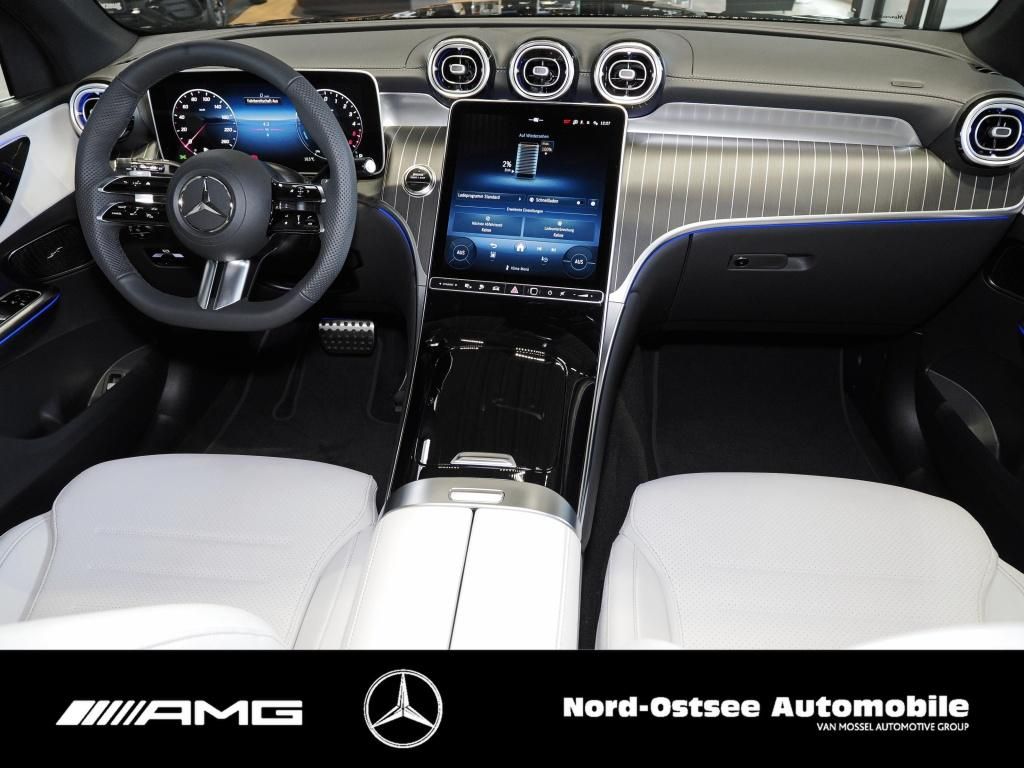 Mercedes-Benz GLC 300 de 4m AMG PANO AHK DIG-LIGHT DISTR 360°
