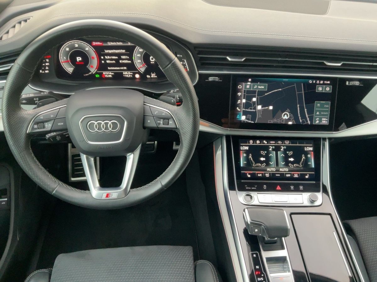 Audi Q8 50 TDI S-LINE MATRIX+NAVI+B&O+DVD+ACC+AHK+23"