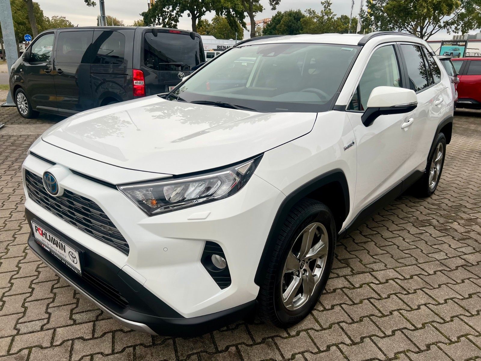 Toyota RAV 4 Hybrid 4x4 Team Deutschland AWD*4WD*NAVI
