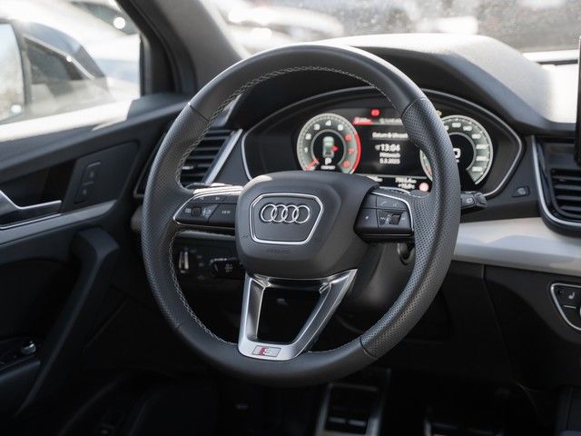 Audi Q5 40 TFSI quattro S line - Samsaru's Car Outlet