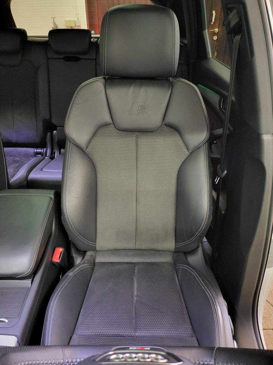 Audi Q5 55 TFSI e S-LINE S tronic quattro BI-Color