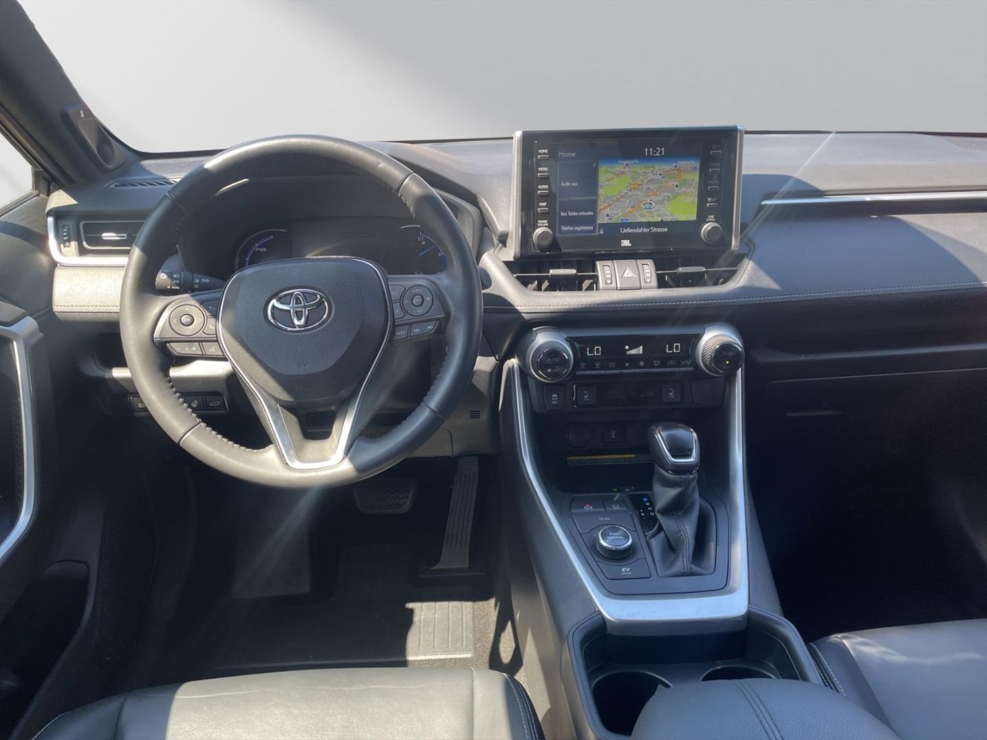 Toyota RAV 4 2.5 Hybrid 4x4 Black Edition - Samsaru's Car Outlet