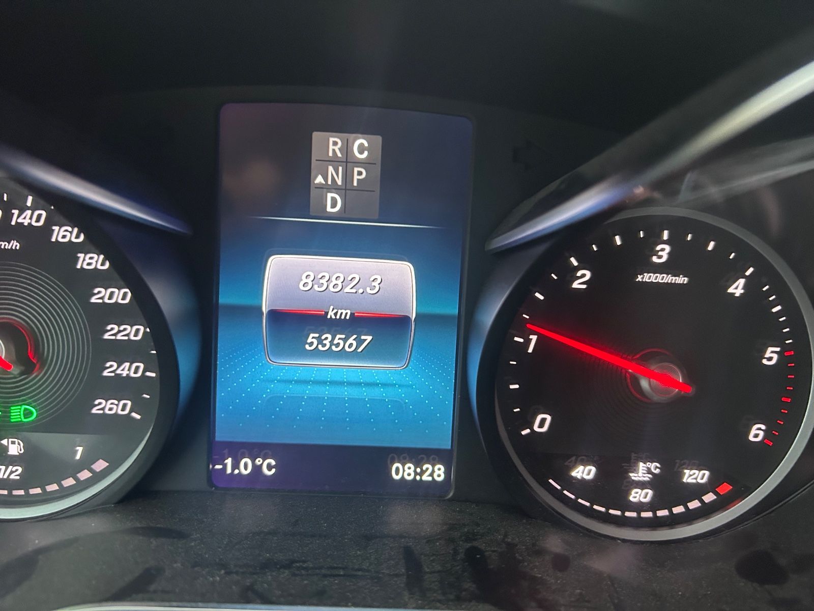 Mercedes-Benz V 250 - Samsaru's Car Outlet