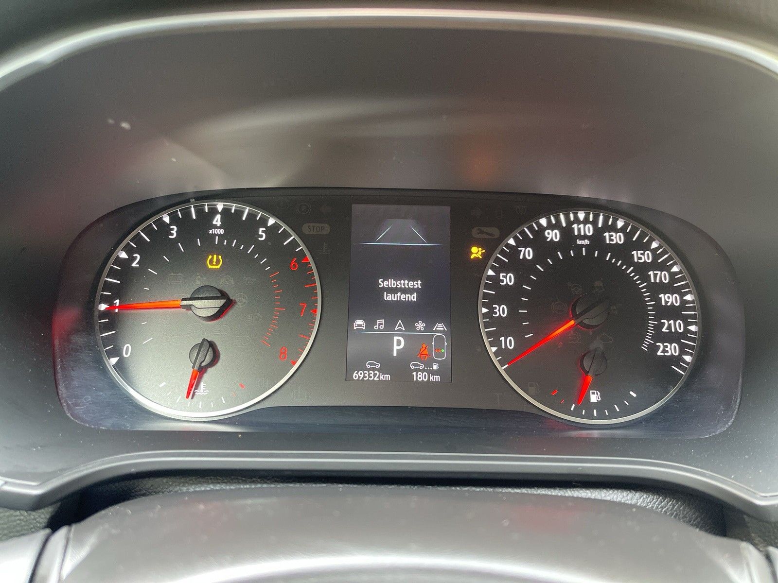 Renault Megane 1.3 TCE AT Business - Samsaru's Car Outlet