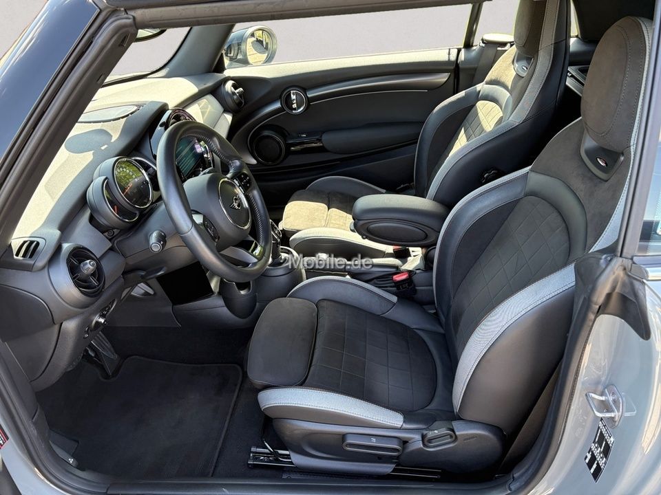 MINI Cooper S Cabrio JCW - Samsaru's Car Outlet