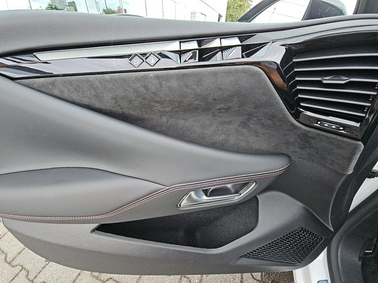 DS Automobiles DS4 Performance Line+NAVI+PDC+ACC+LED+USB+360°+