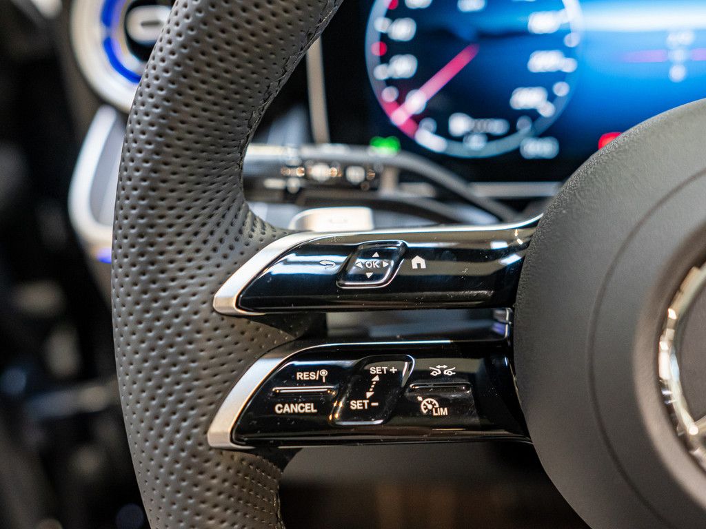 Mercedes-Benz GLC 220 d 4M Edition AMG Line AHK Abstandstemp.