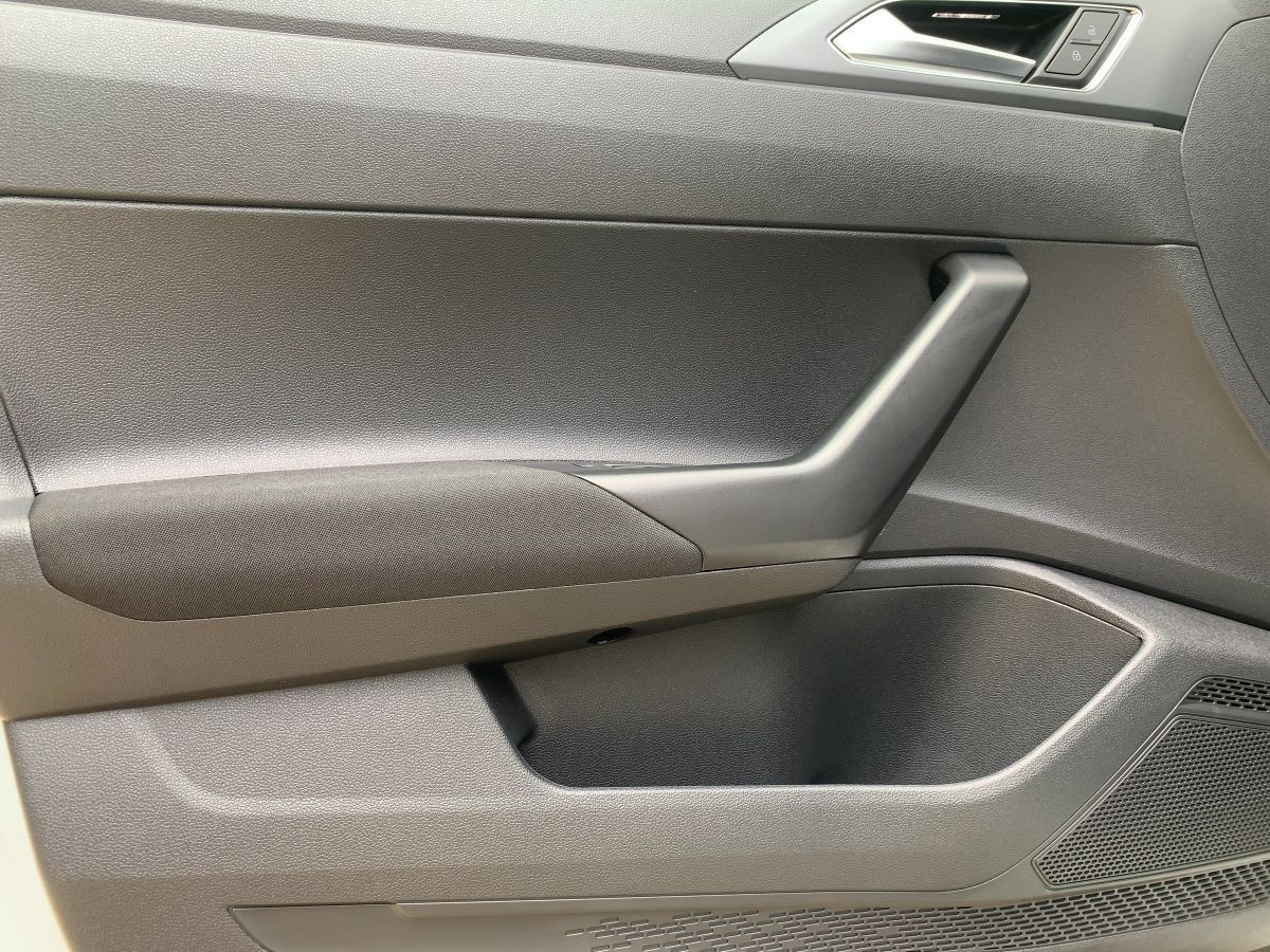Volkswagen Taigo 1.0 TSI DSG R-LINE - Samsaru's Car Outlet