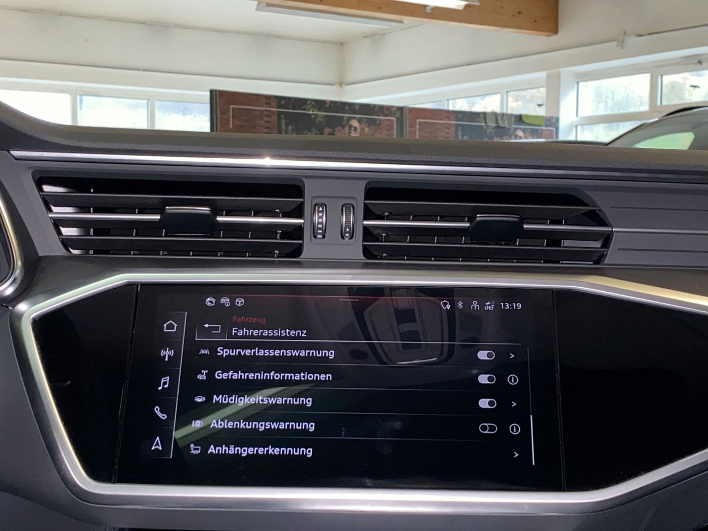 Audi A6 Avant S line - Samsaru's Car Outlet