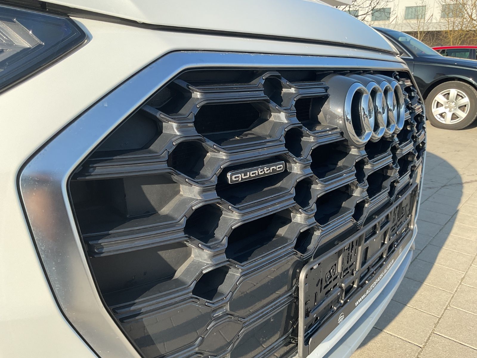 Audi Q5 50 TDI quattro S line - Samsaru's Car Outlet