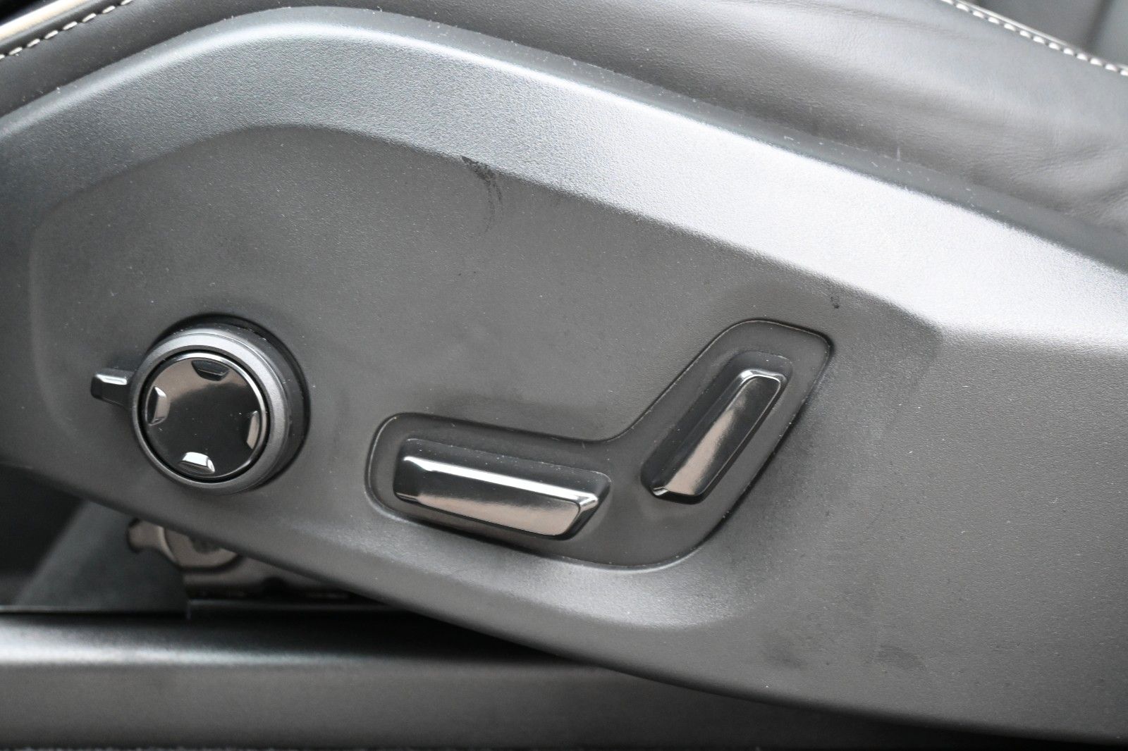 Volvo XC90 B5 D AWD Ultimate Dark*STDHZG*LUFT*360°*ACC