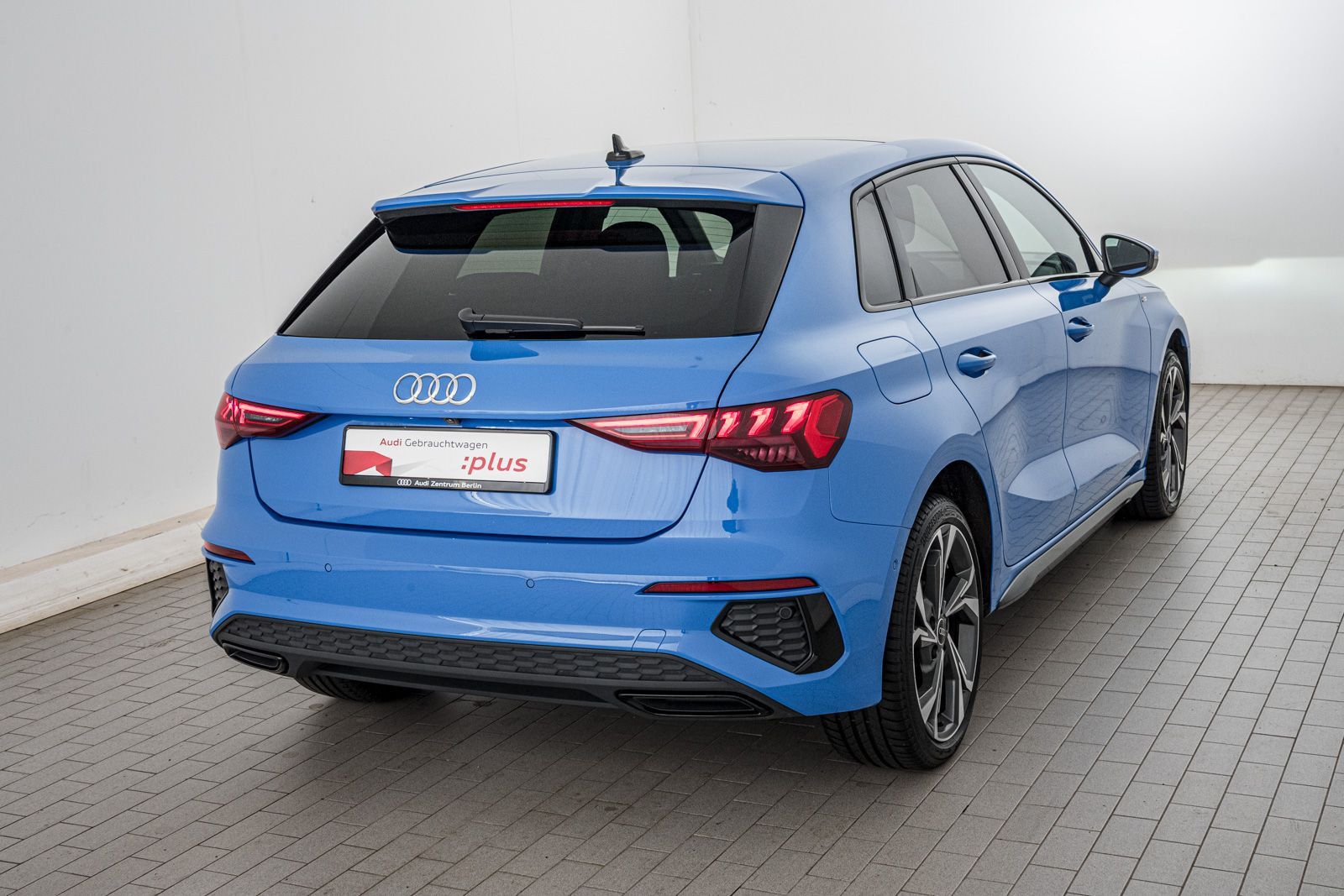 Audi A3 Sportback 40 TFSI e S line S tr. - Samsaru's Car Outlet