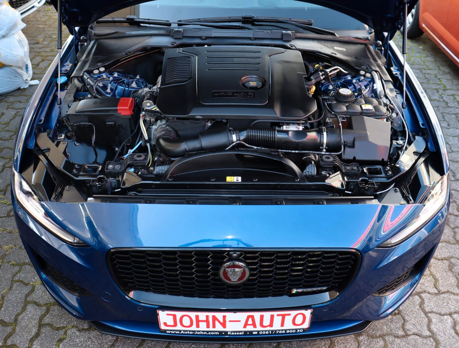 Jaguar XE R-Dynamic Black AWD *1.Hd*360 Kamera*LED*